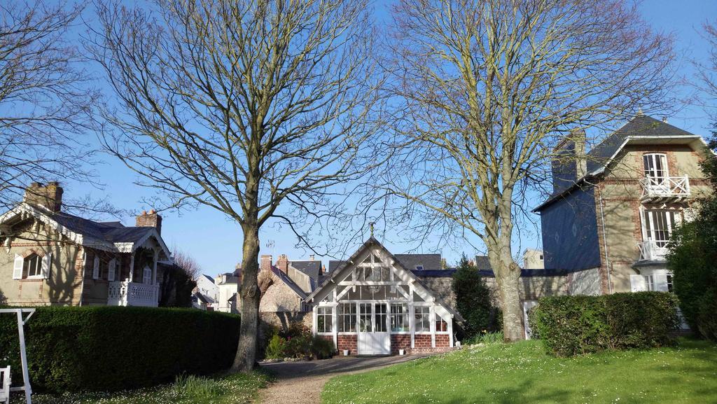 Villa Les Graves Villerville Exterior foto